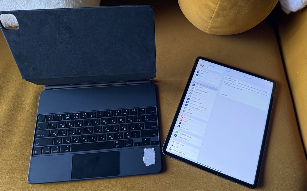 Продам Ipad Pro 12,9 M2 256gb + Smart Keyboard Apple