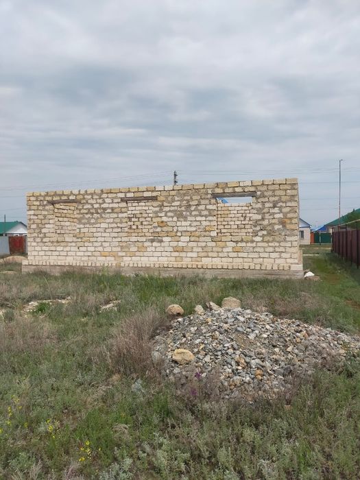 Продам дом недостроенный