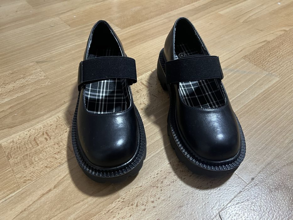 Школьная обувь для девочек