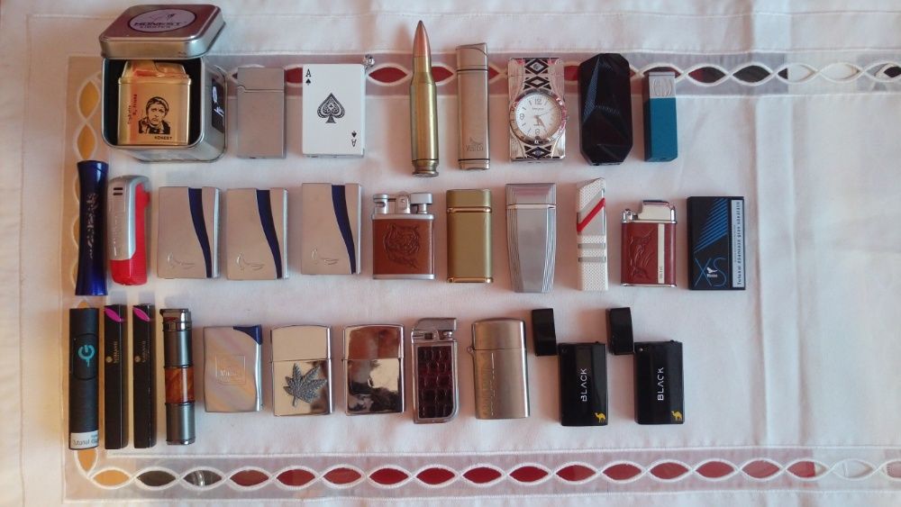 Colectie de brichete diferite firme