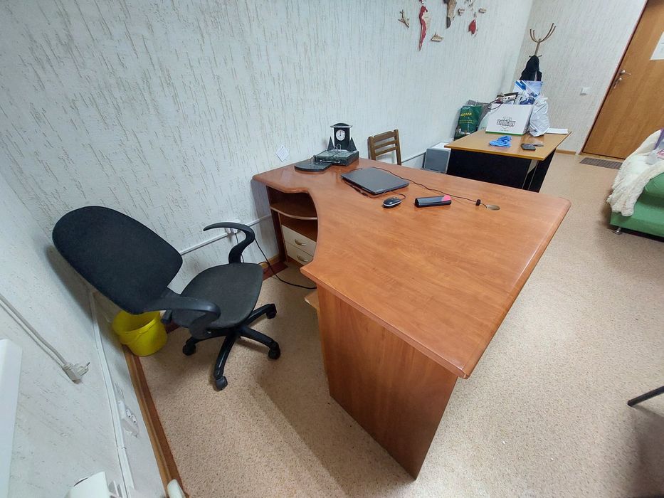 Офисный стол, офисная мебель