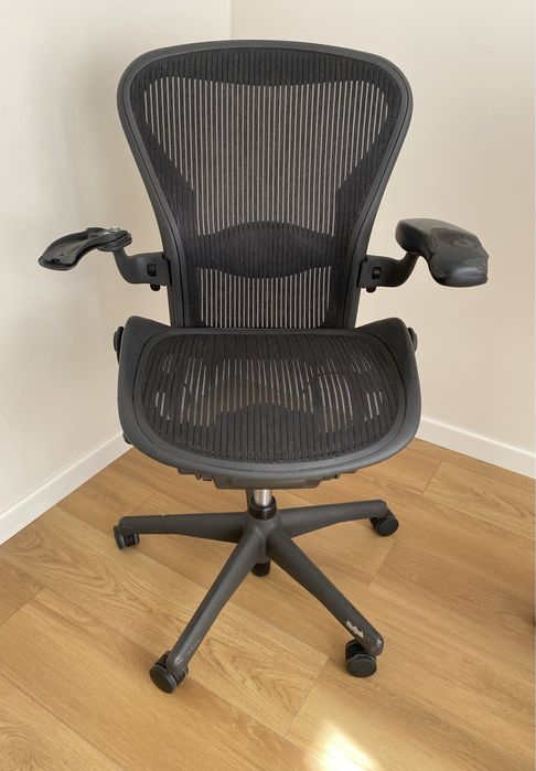 Кресло Herman Miller Aeron Classic / original