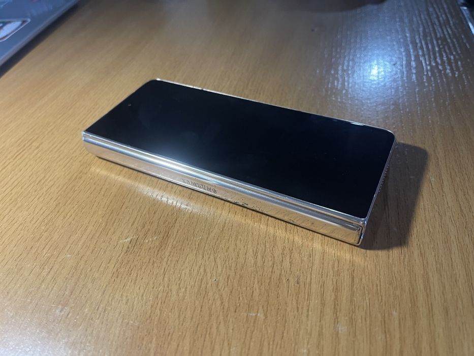 Продам Samsung Z Fold 4