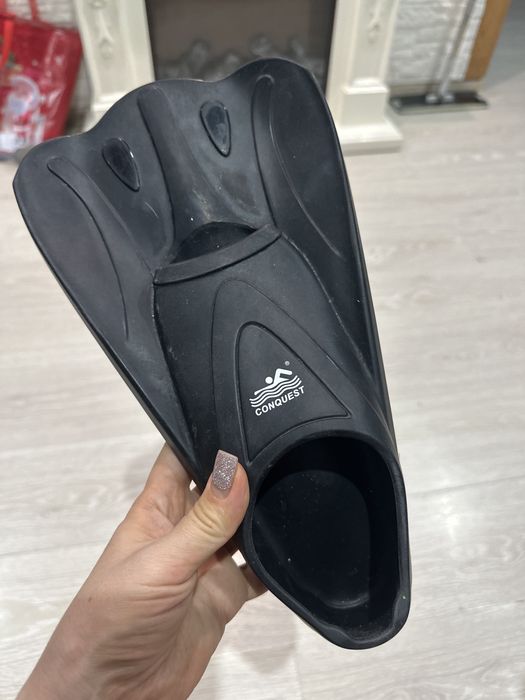 Продам ласты на размер 36-37