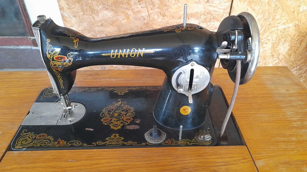Mașină de cusut Union