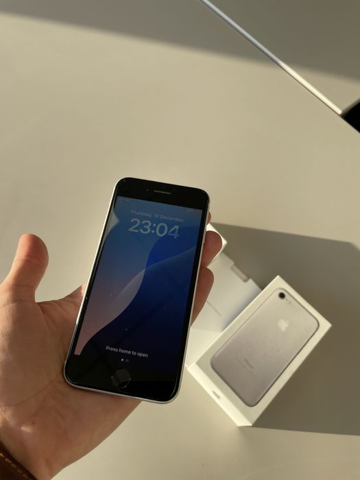 Vand iPhone SE White