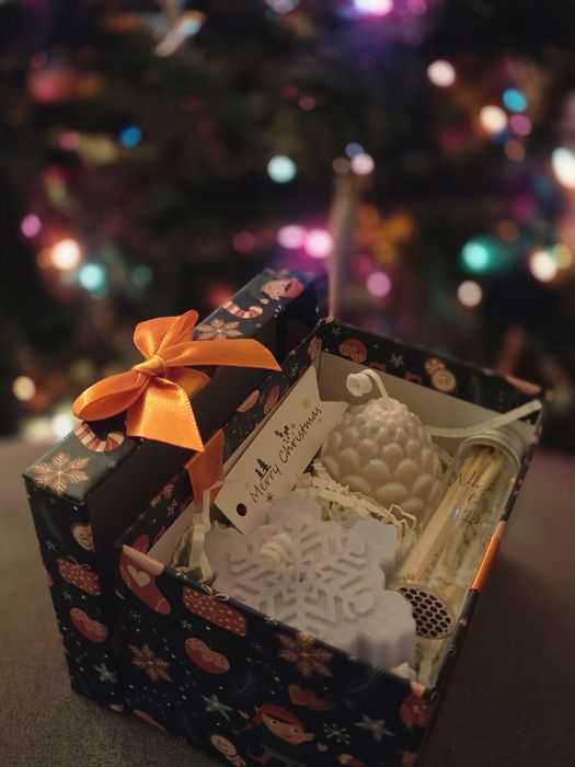 Коледна кутия за подарък