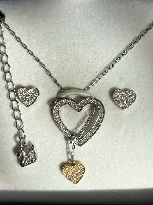 Оригинален комплект бижута, обеци и колие Swarovski