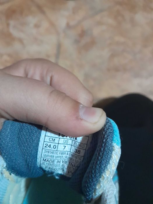 Adidasi Asics gel marimea 38