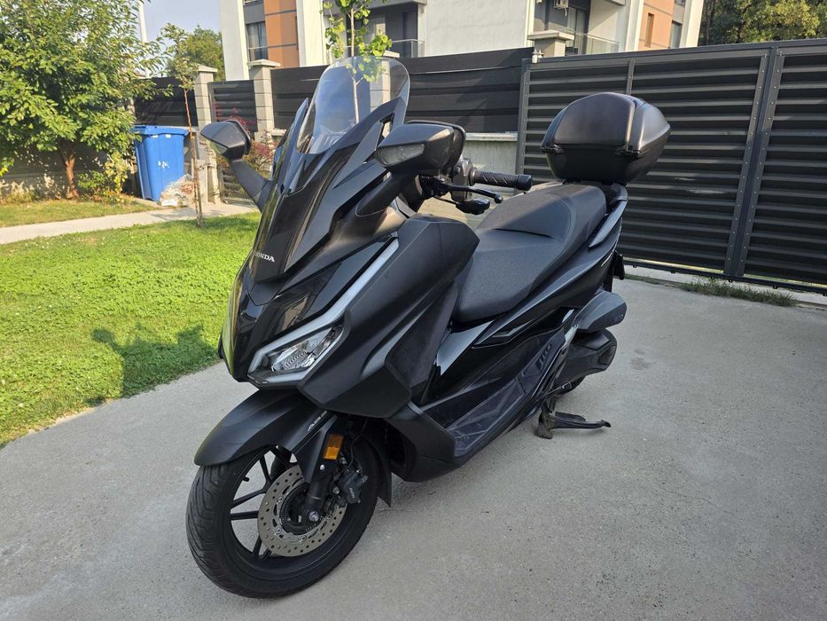 De vanzare Honda Forza 350 din 2023