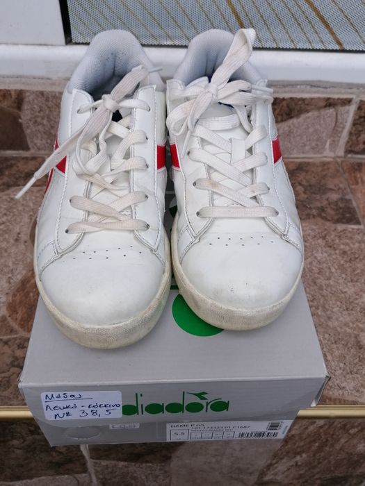 Маратонки Diadora