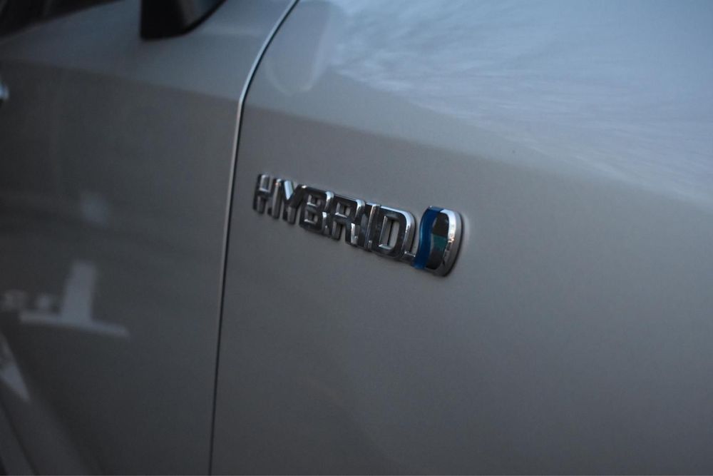 Toyota corolla hybrid