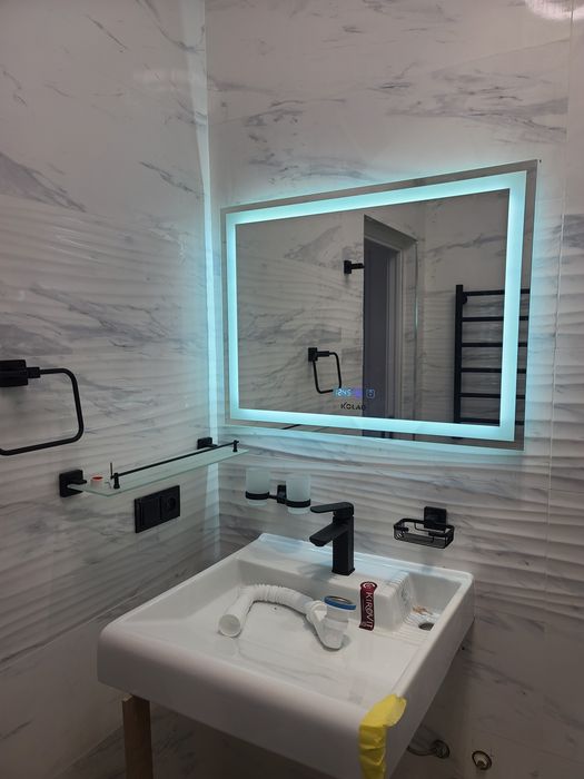 Продаётся квартира 60 квадратных метров.  2/9/10 этажного дома.