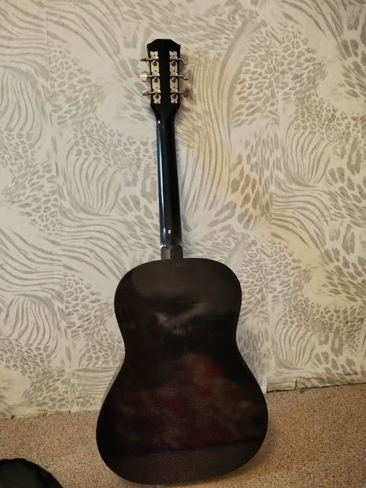 Продается гитара