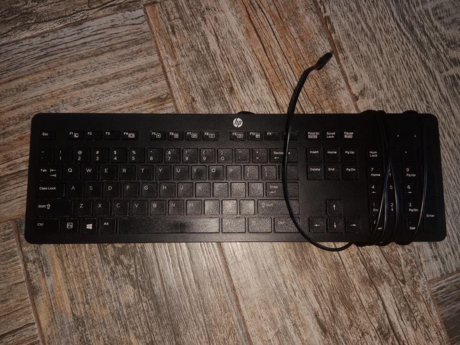 Продам клавиатуры, VGA кабели