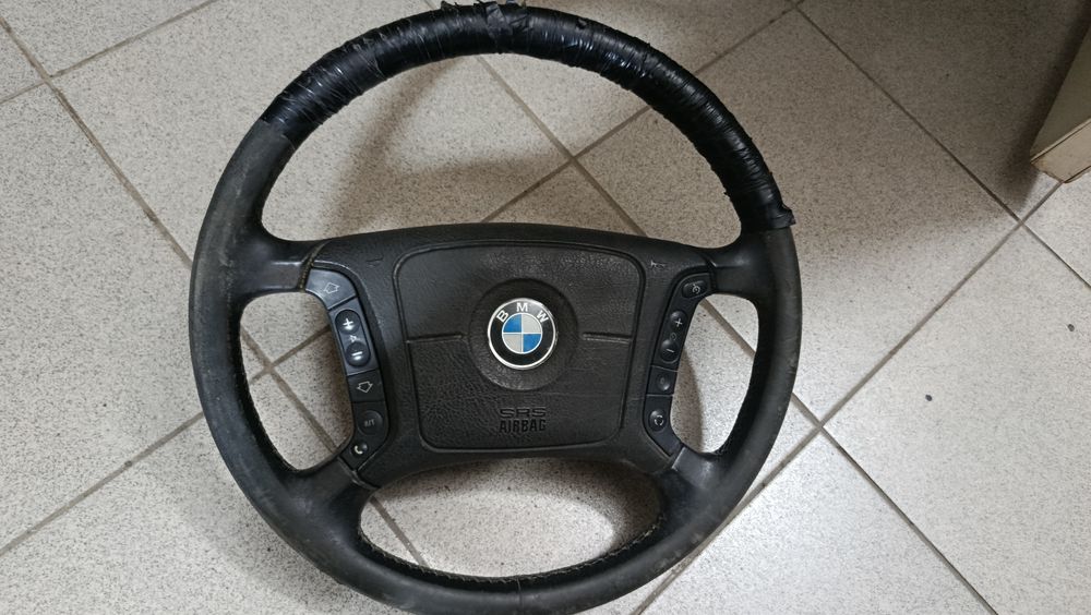 Руль на BMW E39 из Германии