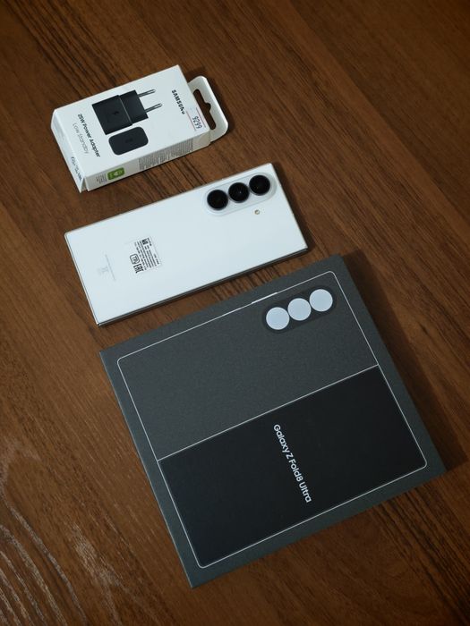 Galaxy Fold 8 ultra 256gb