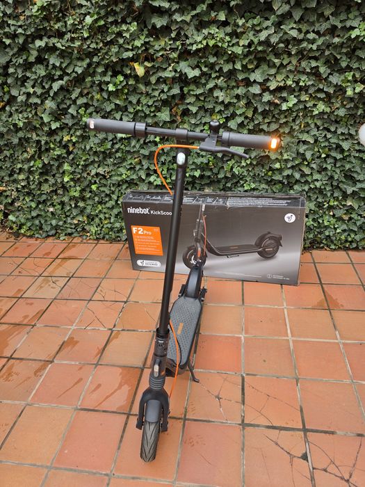 Trotineta electrica Ninebot F2 Pro