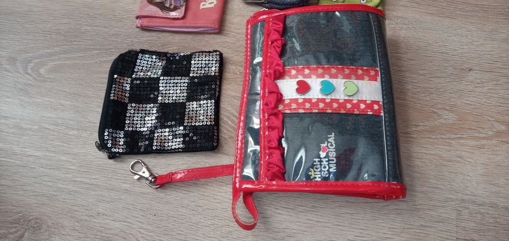 Портмонета - по избор