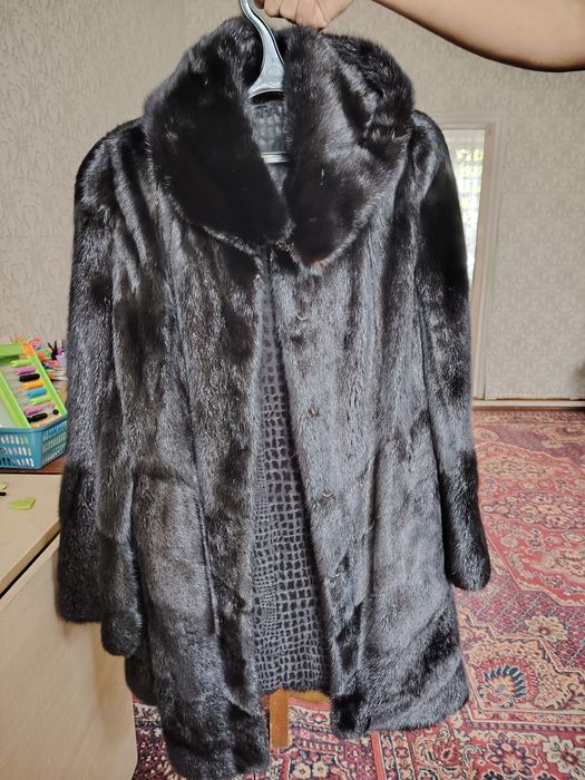 Продам норковую шубу