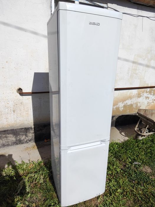 Холодильник рабочий