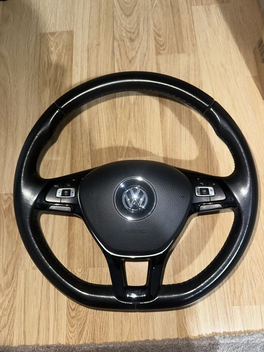 Волан за VW Golf 7 с мултифункция