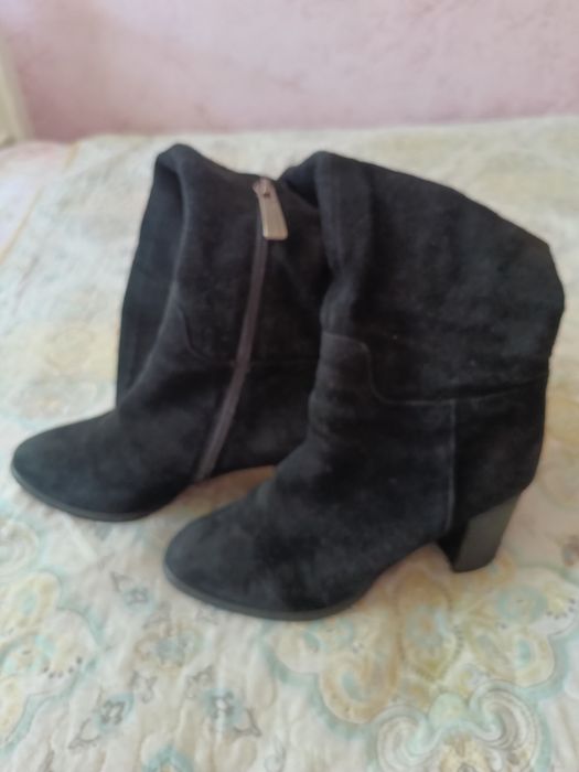 Зимние замшевые сапоги