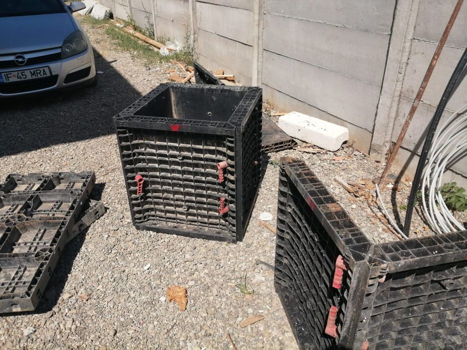 Vand 100 cofraje Geoplast Italia dinABS pentru stalpi 50/55 cm si 300 GeoSky Geoplast