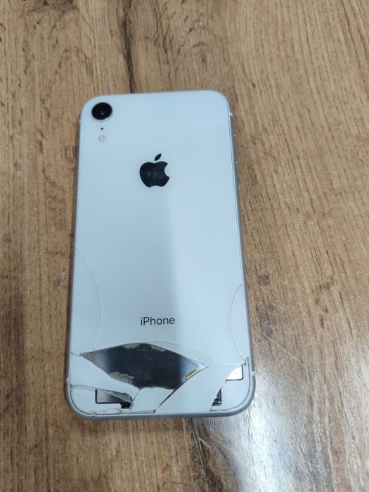 Iphone xr,меняный АКБ 100%