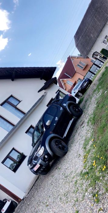 Dezmembrez mitsubishi l200