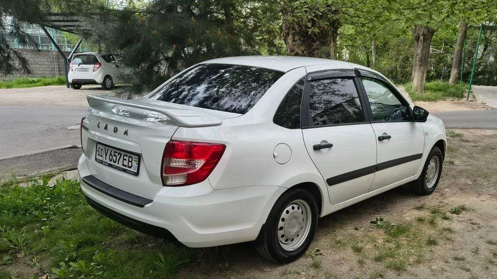 Продаётся LADA Granta седан