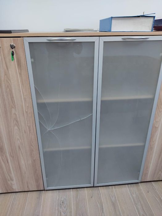 Изготовление и замена Зеркал, стекла. Ремонт мебели. Kaspi RED ...