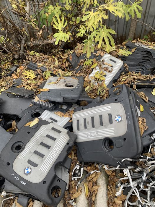 Продаваме кори над двигателя за бмв bmw