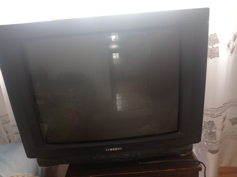 Продам телевизор