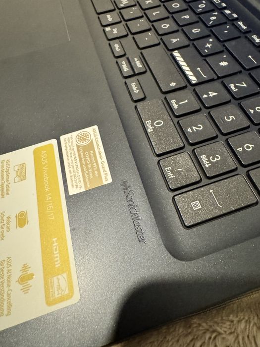ASUS Vivobook 17, i7-1355U, 16 GB RAM, NOU