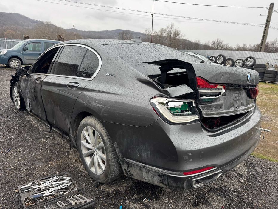 Dezmembrari Dezmembrez Piese piesa Dez auto Bmw G11 740e 2019 hybrid