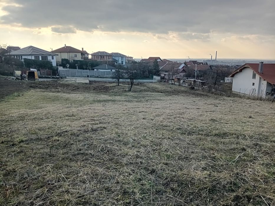 Teren Piersicilor Oradea, cu toate utilitățile