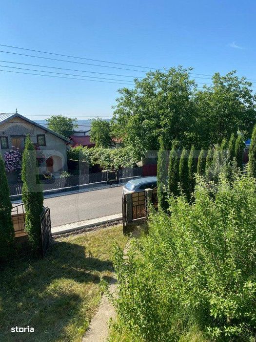 Oportunitate , casa individuala moderna, teren 800 mp zona Patrauti