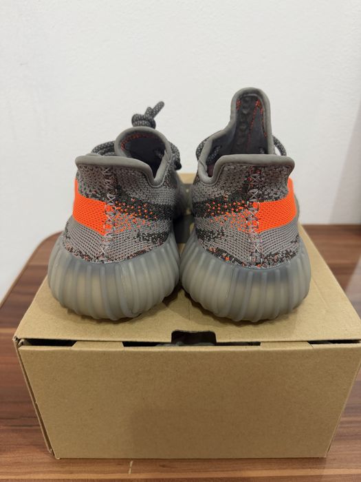 Yeezy 350 V2 Beluga