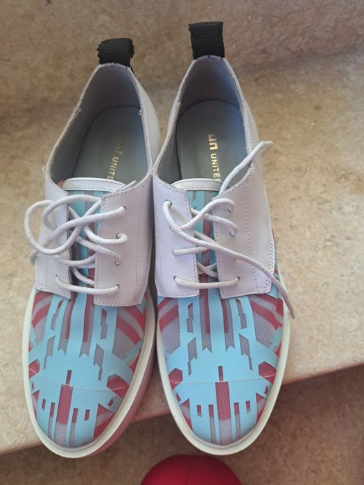 Оригинални обувки