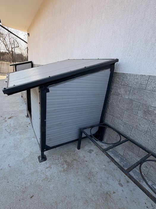 Coteț câine talie medie/mare – rezistent, izolat, ușor de curățat