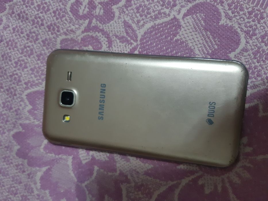 Самсунг   в хорошем состоянии