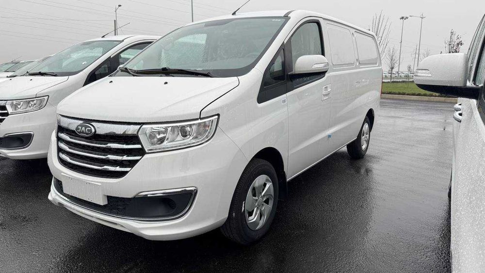 Пассажирский минивэн фургон JAC M3 Van (Miniven furgon 2 o‘rinli)