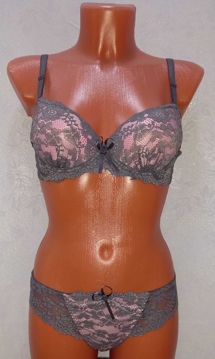 Бюстгальтера новые