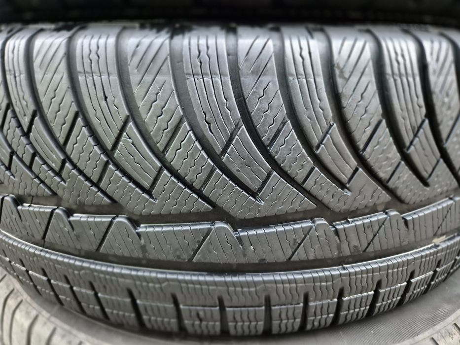 235 55 18 Anvelope de iarnă Michelin Dot 10.22