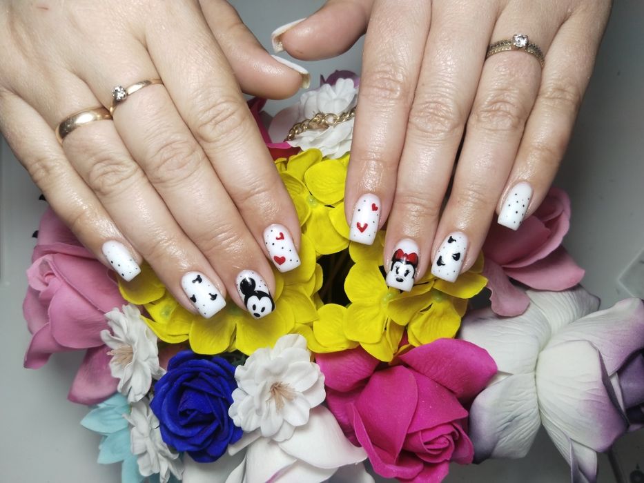 Маникюр и наращивание