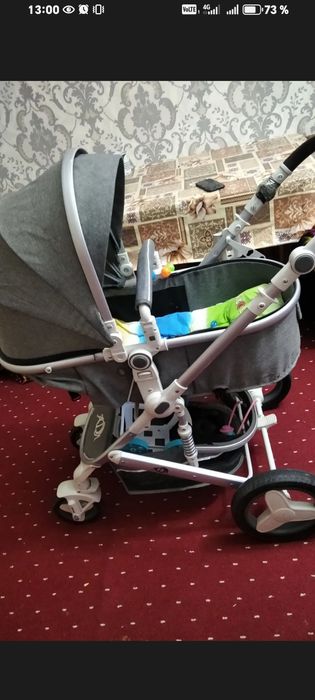 Детский коляска с дефектом