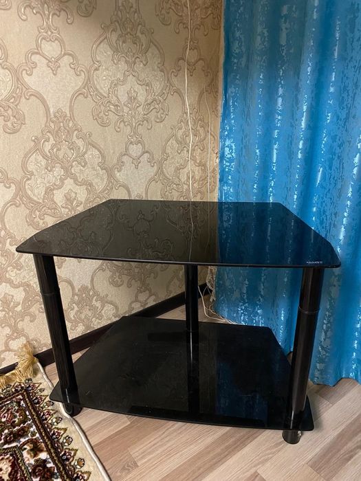 Журнальный столик