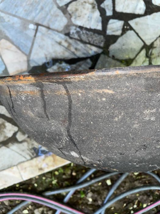 Срочно продаётся чугунный казан