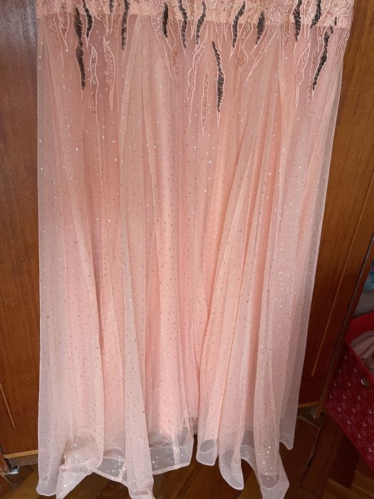 Rochie lunga eleganta roz pudrat